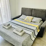 Cosy Seaside Apt, 200m From The Seafront Lägenhet *