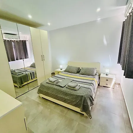 Cosy Seaside Apt, 200m From The Seafront Apartment *