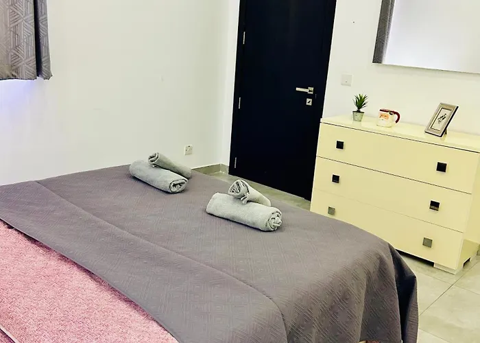 דירה Cosy Seaside Apt, 200m From The Seafront Gzira